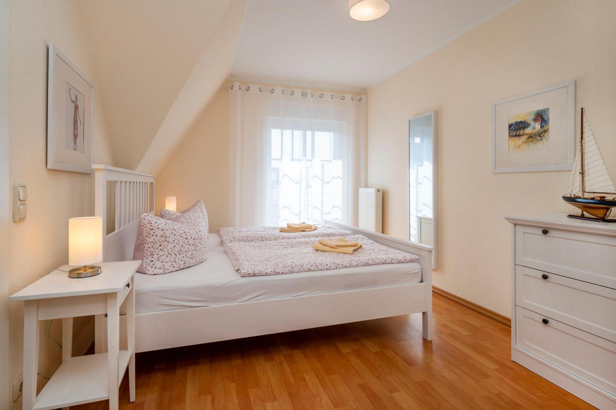 Hoppenberg 24 - Haus Sommerfeld Цингст Екстер'єр фото